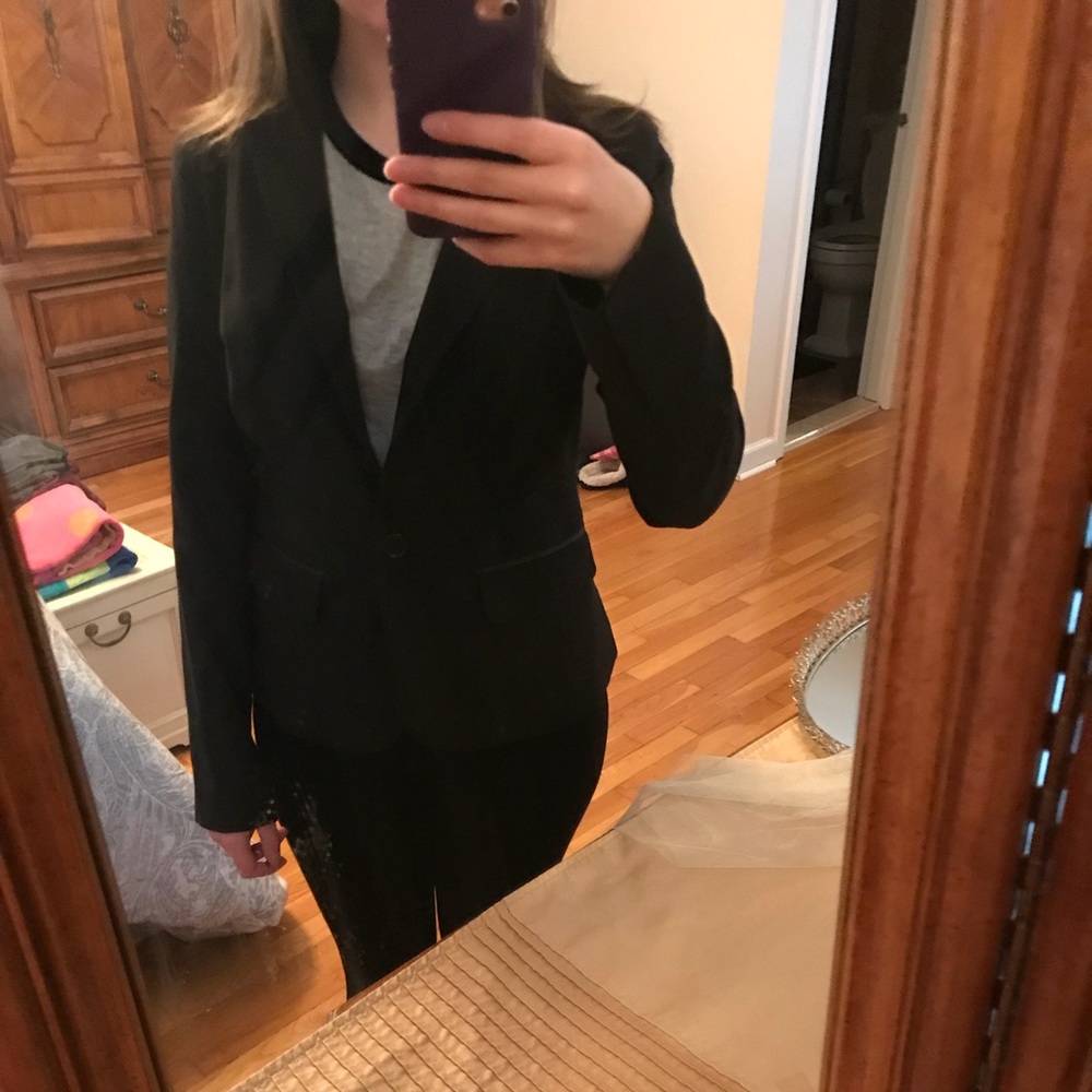 Black blazer - Picture 2 of 2